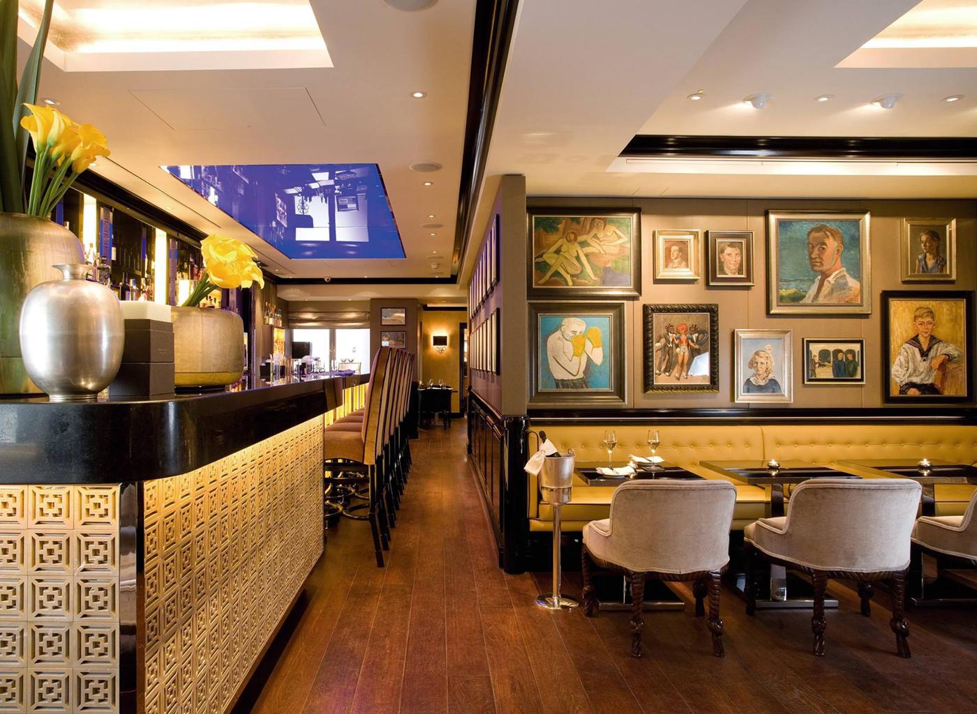                             Art from the vast Rosenstein Collection&#x2014;which includes more than 400 cubist, expressionist and postimpressionist works&#x2014;inside the restaurant at the St. James&#x2019;s Hotel and Club.